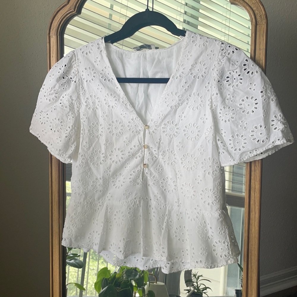 S Zara Eyelet White Blouse!